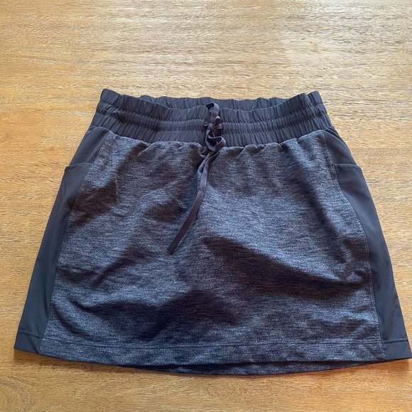 Women's Athleta Skirt w/ pockets and shorts - Picture 1 of 5
